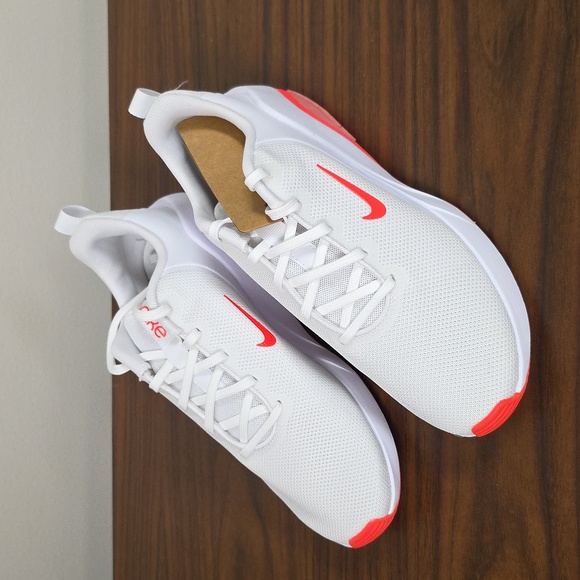 Nike Air Zoom Bella 7 White/Crimson Women's Size 10 Training Shoe FZ1689 101 New - Picture 2 of 11